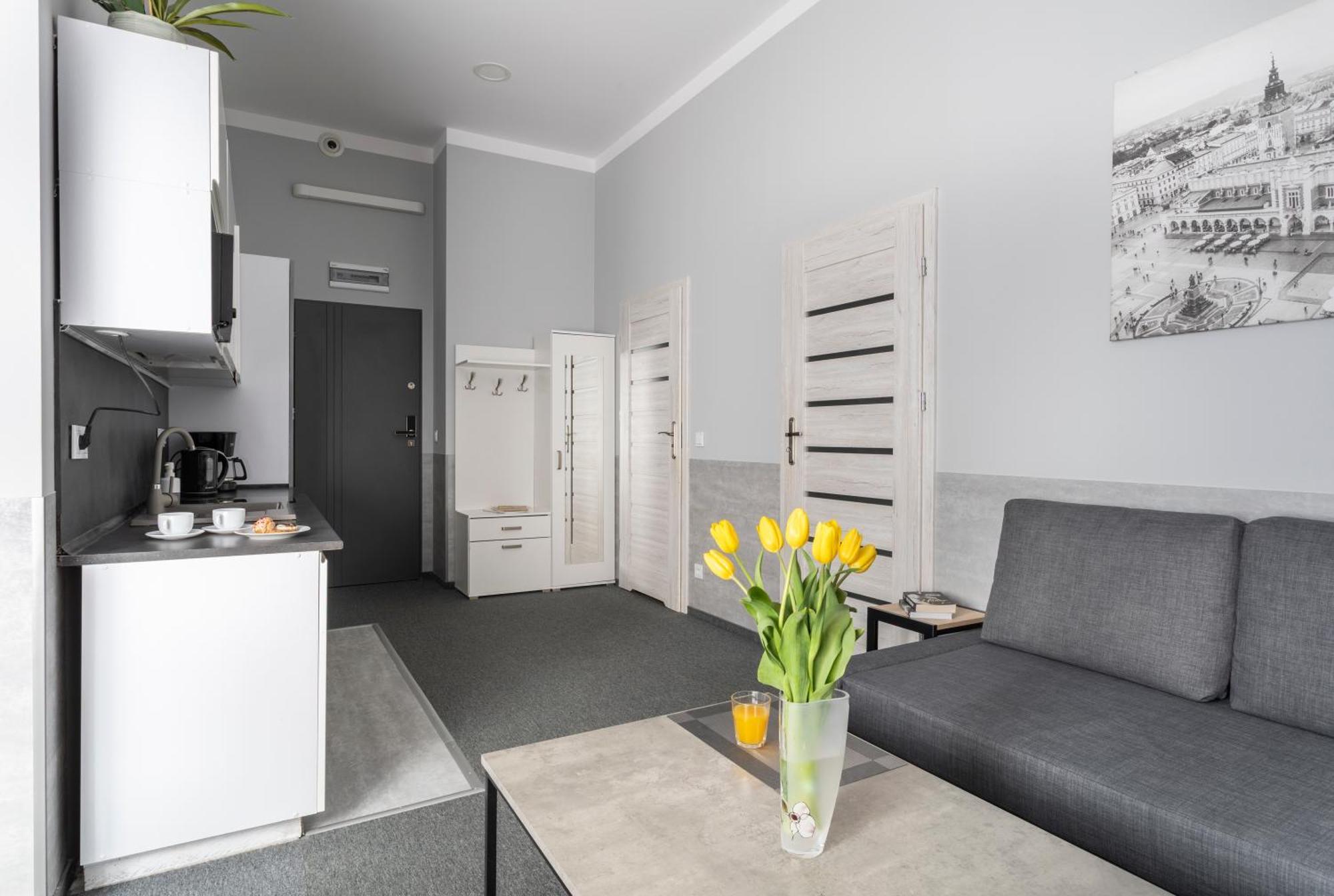Primero Elegant Apartments Krakow Old Town Exterior photo